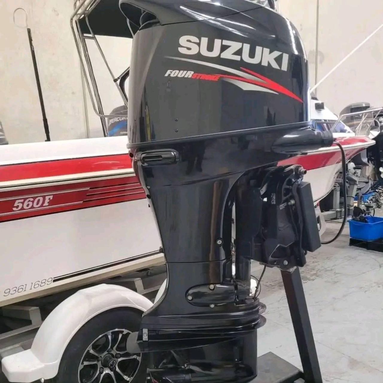 Like New 2022 Suzuki 115hp 4 Stroke Outboard Motor Engine image 1
